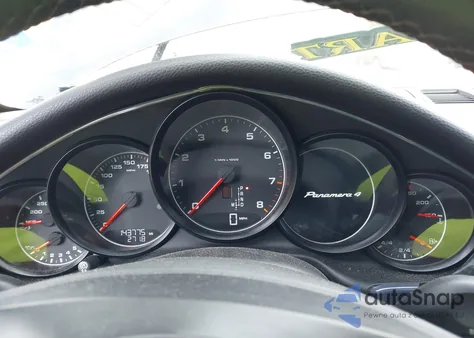 2012 Porsche Panamera 4 z USA, uszkodzony, nr VIN WP0AA2A77CL072065